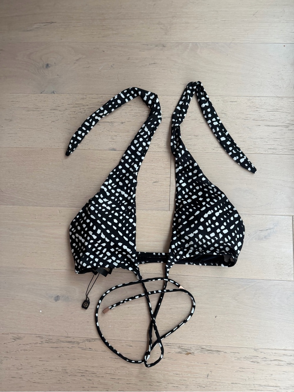 Vix Paula Hermanny  Black and White Spot Halter Bikini Top D